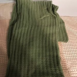 Green wool scarf